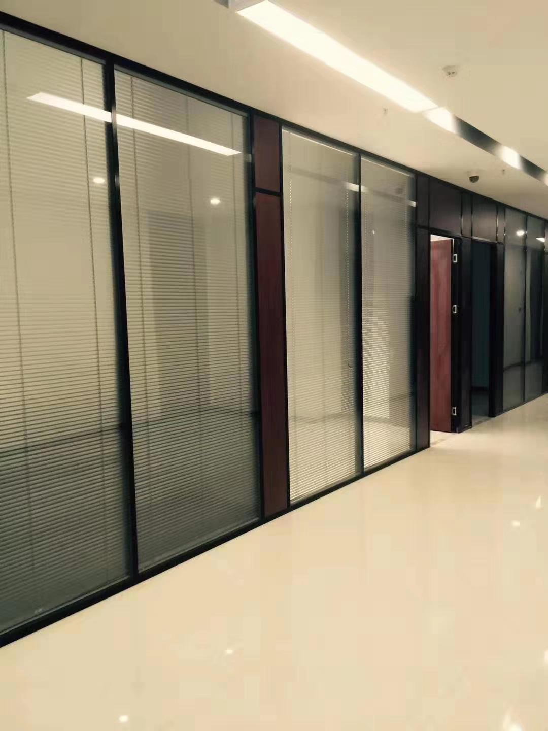 辦公室玻璃隔斷