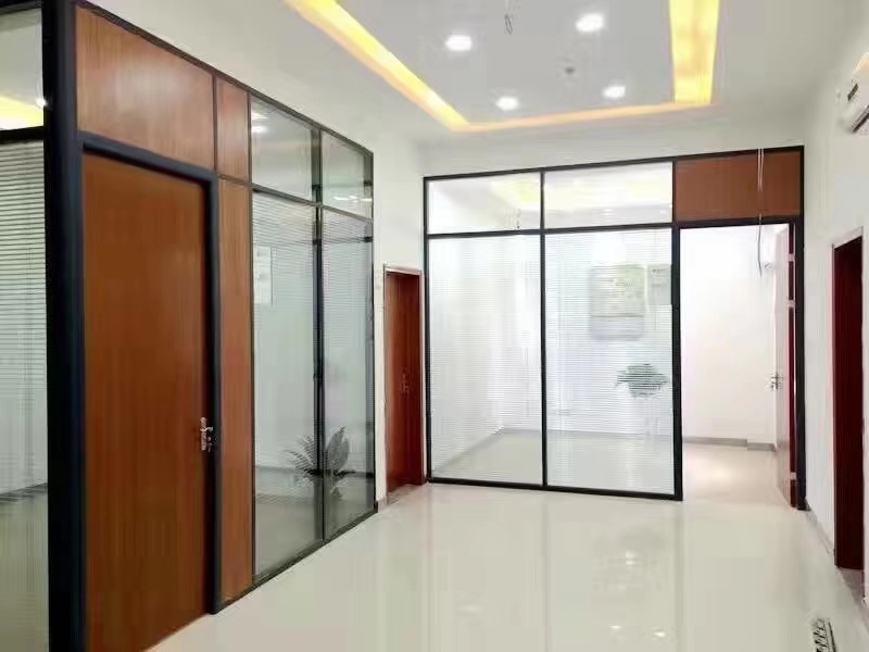 辦公室玻璃隔斷